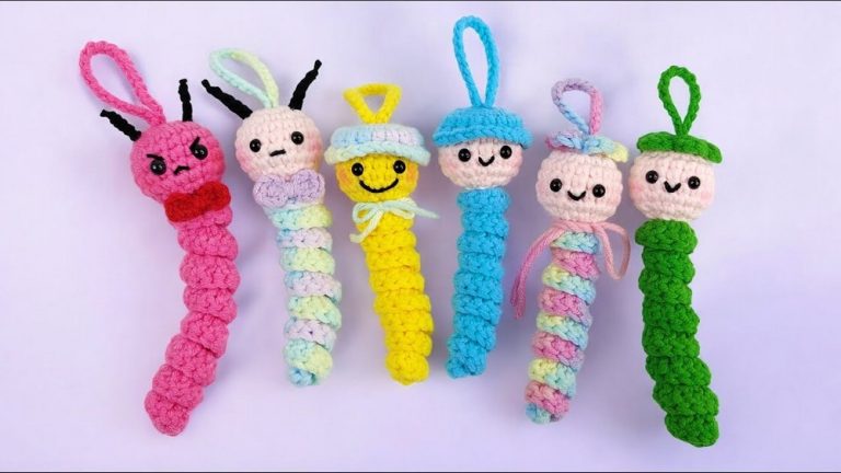 Crochet Cute Twisted Worm Keychain Pattern