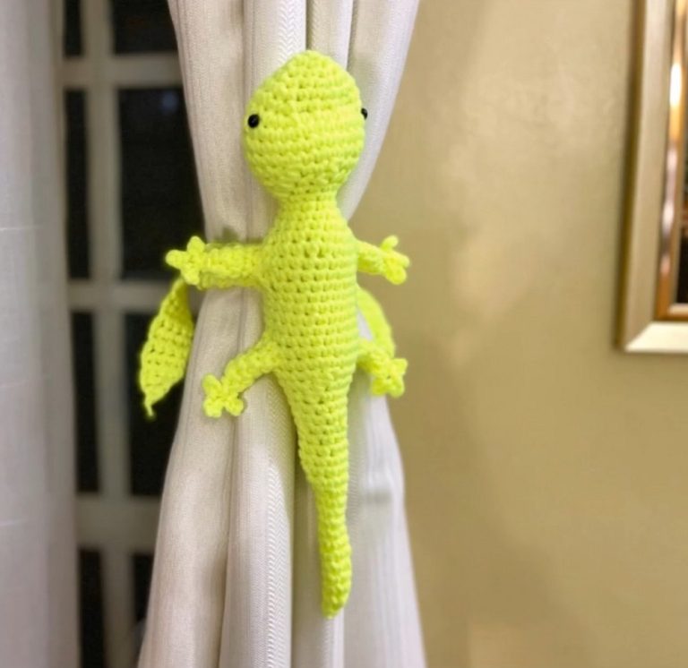 Crochet Gecko Amigurumi Pattern For Curtains Decor Step By Step