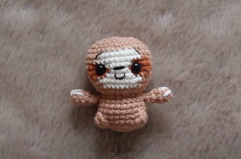 Crochet Mini Sloth Amigurumi 4