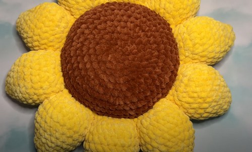 Crochet Sunflower Pillow 3