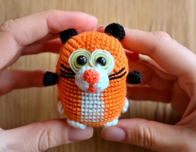 Free Crochet Mini Tigger Amigurumi