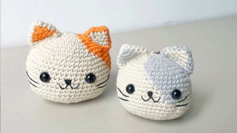 Chubby Pattern: Crochet Cat Keychain Amigurumi Step By Step