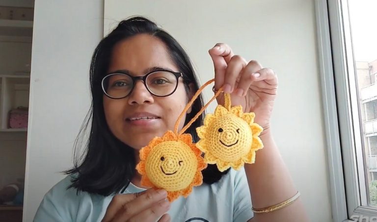 Crochet Shiny Sun Amigurumi Keychain Pattern For Beginners