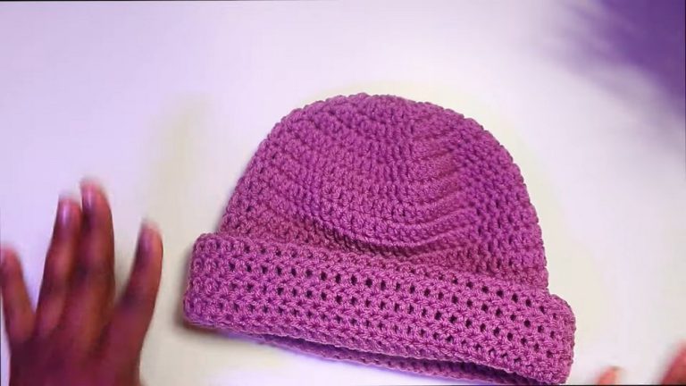 For Stylish Look In Winter Crochet Seamless Hat Pattern