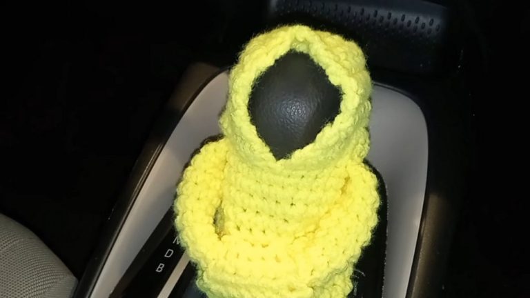 Easy Crochet Gearshift Hoodie pattern For Your Vehicle