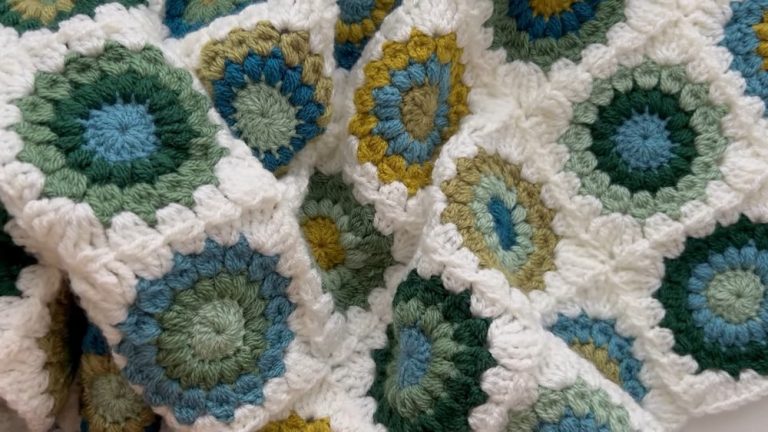 Crochet Sunburst Granny Square Patchwork Pattern