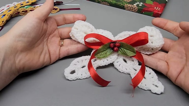 Crochet Christmas Bow & Bookmark Pattern For Present Decor