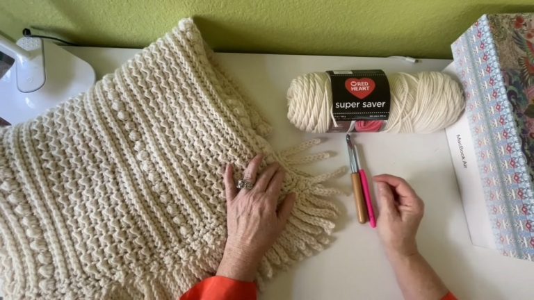 Crochet Moss Berry Ridge Blanket For Vintage Look