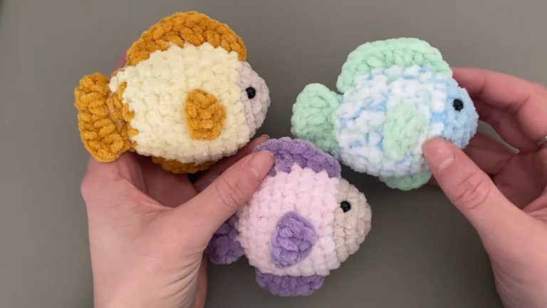Step by Step Crochet Cute Fish Keychain Amigurumi Pattern