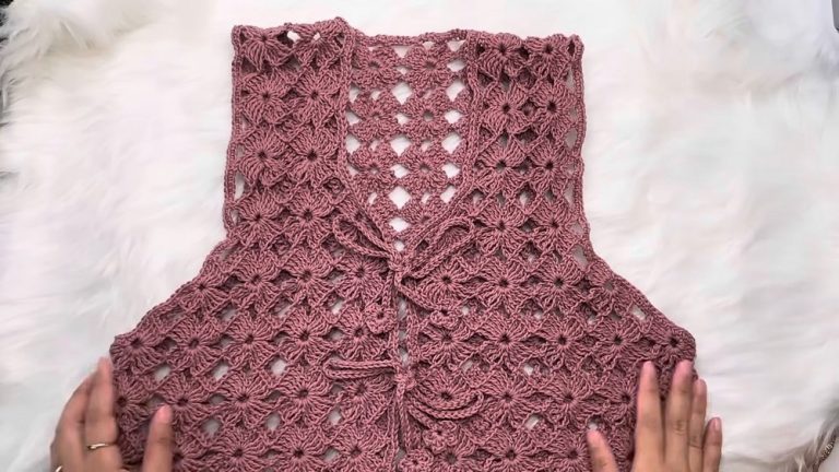 Beautiful Crochet Flower Vest Pattern For Chilly Summer