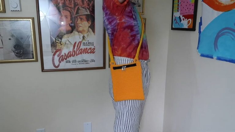 Crochet Pattern: Crossbody Bag Fashion Meets Function