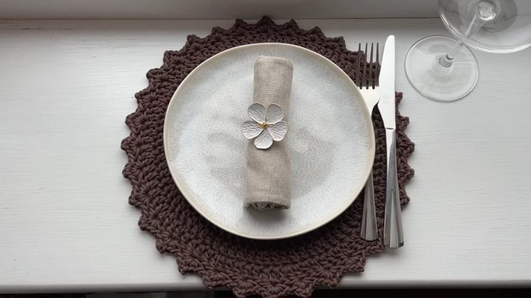 Cozy & Unique Crochet Placemat Pattern That Is Round