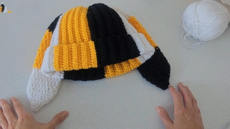 With Three Color Crochet Bunny Hat Pattern